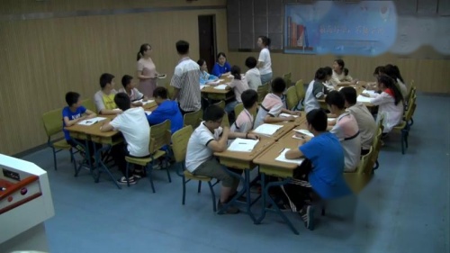 《口语交际 即席讲话》部编版语文八年级下册课堂教学视频实录-执教老师-张莉莉